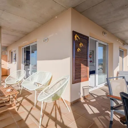 Agi Cap Trencat Apartamento *