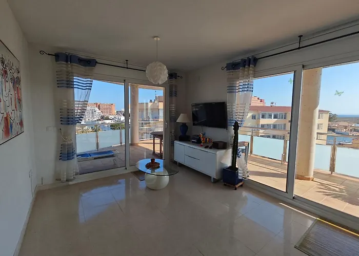 Agi Cap Trencat Apartmán